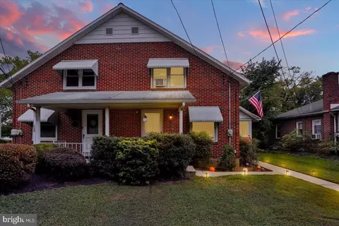109 Cacoosing, Reading, PA 19608
