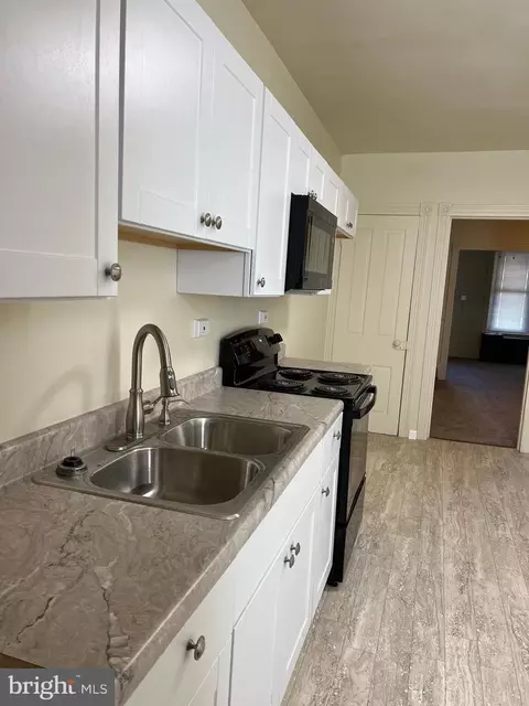 Kitchen - 62 Cacoosing, Sinking Spring, PA 19608 photo 3 of 3