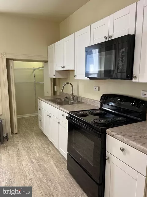 Kitchen - 62 Cacoosing, Sinking Spring, PA 19608 photo 2 of 3