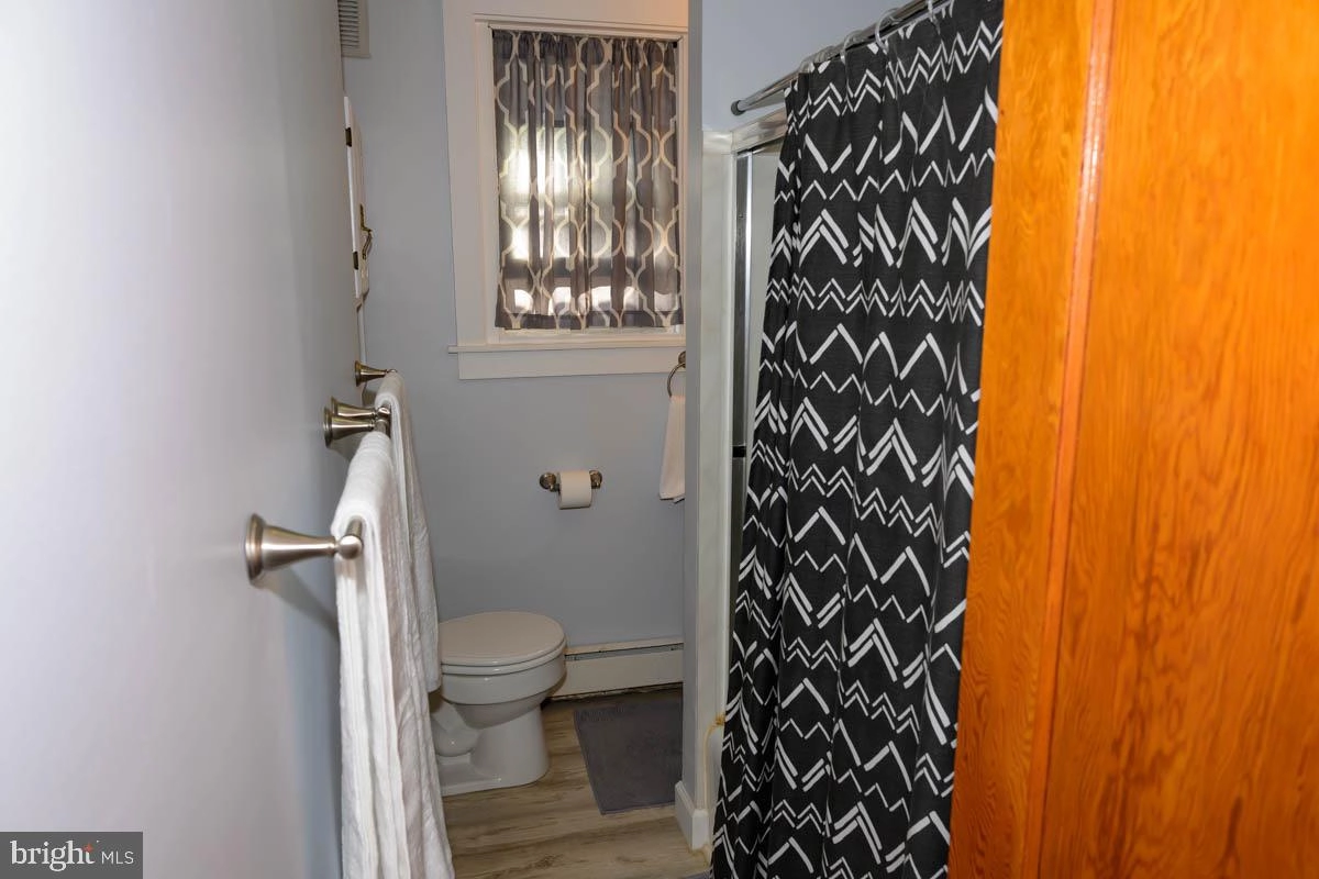 Bath - 203 N Brobst St, Reading, PA 19607 photo 1 of 1