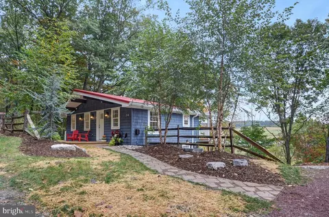 314 Mt View Ln, Lenhartsville, PA 19534