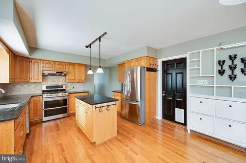 10 Pacific Ave, Reading, PA 19608 photo 23