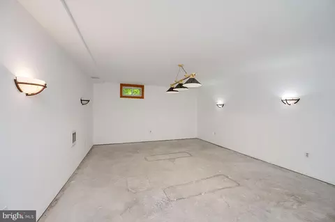10 Pacific Ave, Reading, PA 19608 photo 49