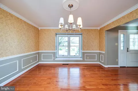 10 Pacific Ave, Reading, PA 19608 photo 12