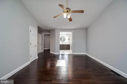 10 Pacific Ave, Reading, PA 19608 photo 43