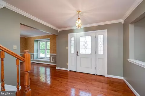 10 Pacific Ave, Reading, PA 19608 photo 5