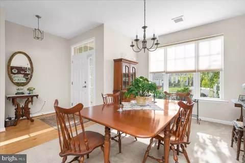 8 Fox Chase Ln, Oley, PA 19547 photo 4