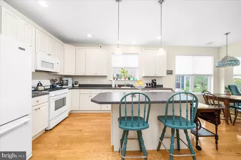 8 Fox Chase Ln, Oley, PA 19547 photo 8