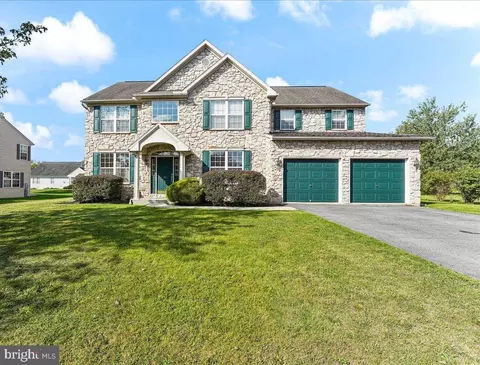 37 Thymebrook Dr, Reading, PA 19606