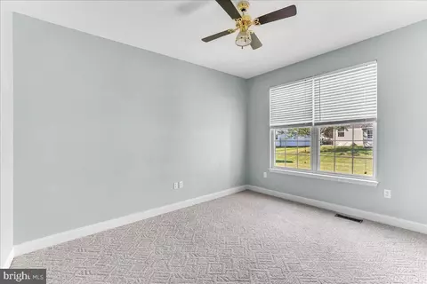 37 Thymebrook Dr, Reading, PA 19606 photo 10