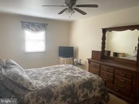 Bedroom - 1859 Shellbark Dr, Reading, PA 19608 photo 2 of 6