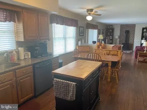Kitchen - 1859 Shellbark Dr, Reading, PA 19608 photo 5 of 5