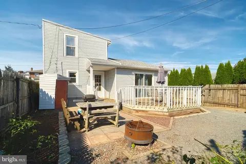 Exterior - 1028 Brooke Blvd, Reading, PA 19607 photo 2 of 2