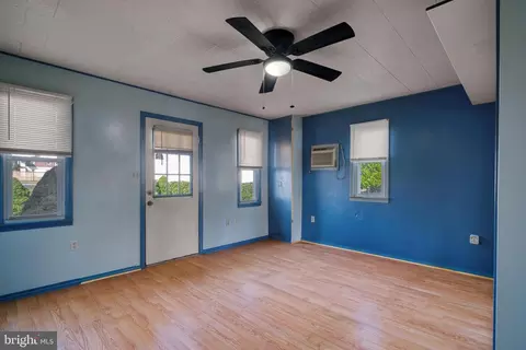 Living - 1028 Brooke Blvd, Reading, PA 19607 photo 5 of 5