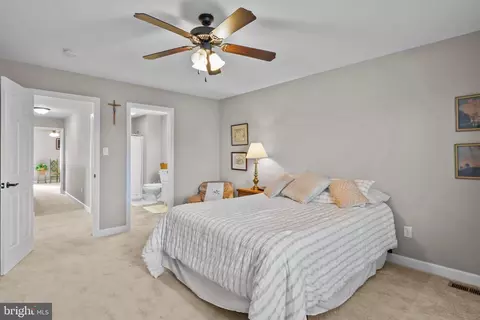 Bedroom - 16 Regina Dr, Sinking Spring, PA 19608 photo 4 of 5