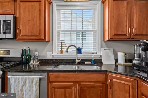 Kitchen - 16 Regina Dr, Sinking Spring, PA 19608 photo 2 of 2