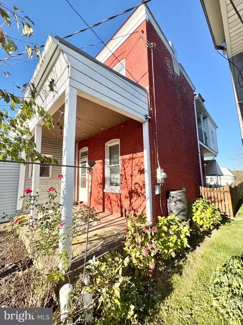 427 Main, Hamburg, PA 19526