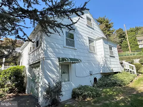 Exterior - 17 Hillside Rd, Reading, PA 19609 photo 8 of 8