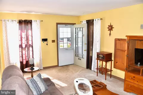 Entry Way - 17 Hillside Rd, Reading, PA 19609 photo 1 of 1