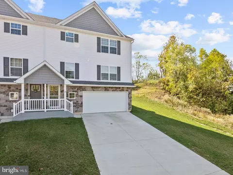14 Rosalies Way, Temple, PA 19560