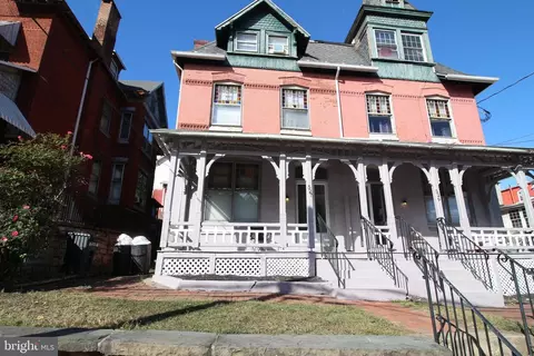 527 Greenwich St, Reading, PA 19601