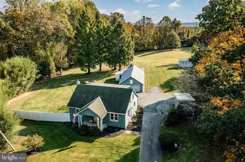 1921 Friedensburg Rd, Reading, PA 19606