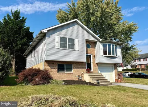 103 Heister Rd, Birdsboro, PA 19508