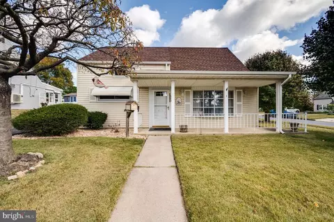 801 Apache Ln, Temple, PA 19560