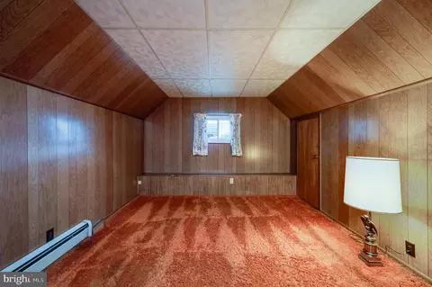 Bedroom - 801 Apache Ln, Temple, PA 19560 photo 5 of 10