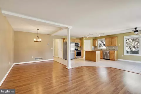 303 Diane Ave, Reading, PA 19608 photo 13
