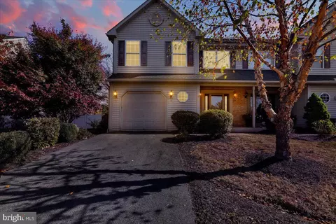303 Diane Ave, Reading, PA 19608 photo 2