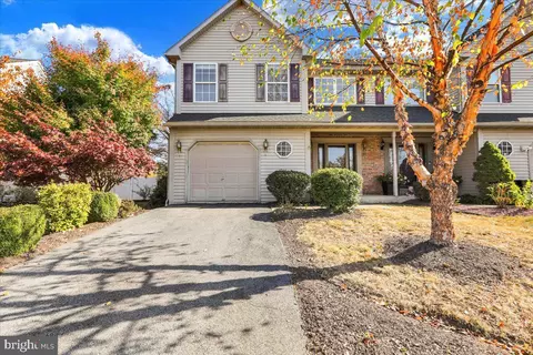 303 Diane Ave, Reading, PA 19608