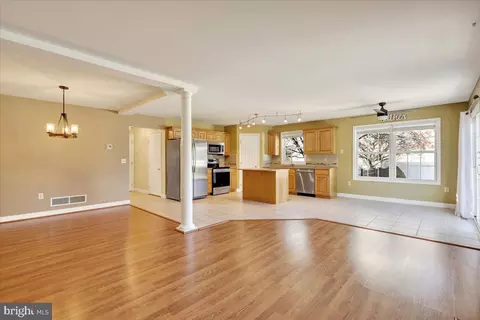 303 Diane Ave, Reading, PA 19608 photo 12