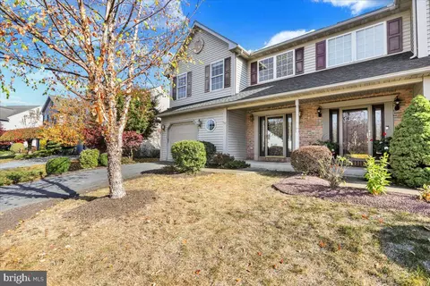 303 Diane Ave, Reading, PA 19608 photo 3