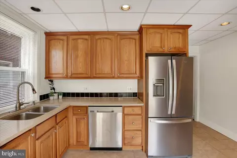 Kitchen - 2028 Spring St, Reading, PA 19609 photo 2 of 3