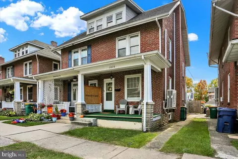 Exterior - 2028 Spring St, Reading, PA 19609 photo 4 of 6