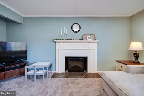 Living - 3435 River Rd, Reading, PA 19605 photo 5 of 10