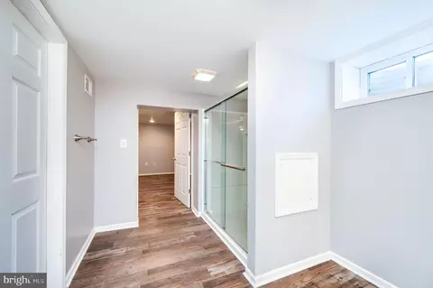 Entry Way - 3435 River Rd, Reading, PA 19605 photo 4 of 5