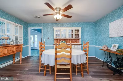 Dining - 3435 River Rd, Reading, PA 19605 photo 1 of 4