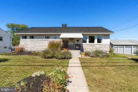311 W Franklin St, Topton, PA 19562