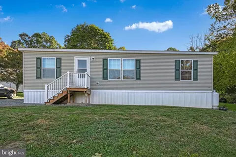 38 Squaw Cir, Barto, PA 19504