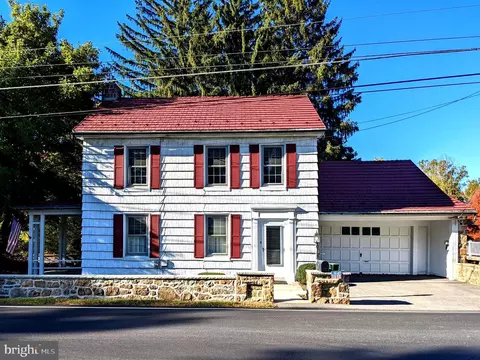 3836 Pricetown Rd, Fleetwood, PA 19522