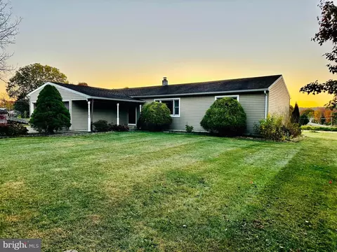 120 Kutz Rd, Fleetwood, PA 19522