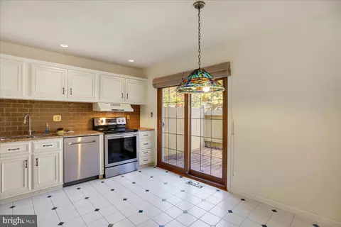 45 Medinah Dr, Reading, PA 19607 photo 6