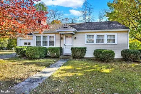 103 Cascades Ln, Leesport, PA 19533