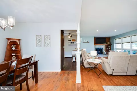 Entry Way - 4002 Circle Ave, Reading, PA 19606 photo 1 of 1