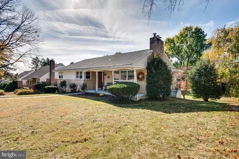 Exterior - 4002 Circle Ave, Reading, PA 19606 photo 5 of 14