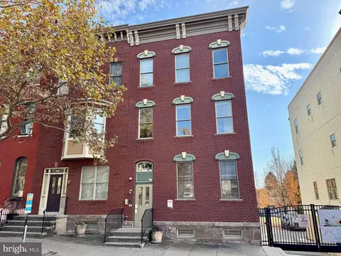 1022 Penn St #B, Reading, PA 19602
