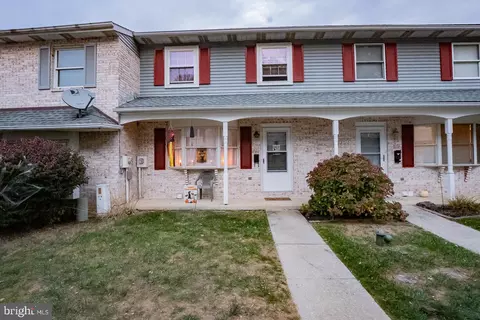 126 Village Dr, Boyertown, PA 19512