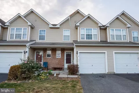 319 Dogwood St, Bally, PA 19503